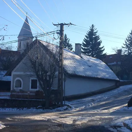 Дом отдыха Mandula House