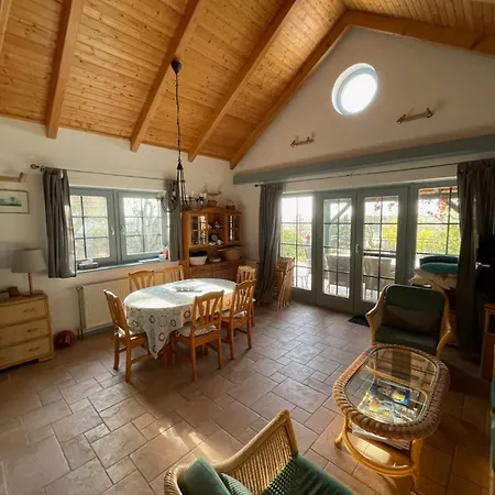 Mandula House * 保洛兹瑙克