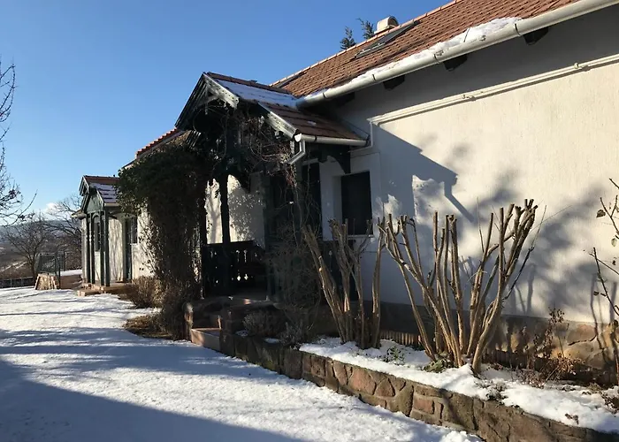 Mandula House Палознак